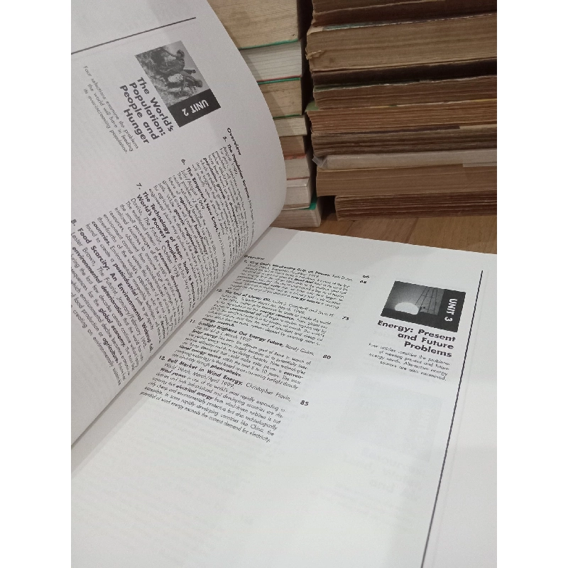 Annual editions: Environment 00/01 - John L. Allen 790274