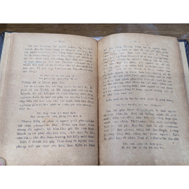 Truyên thuý kiều - Bùi Kỷ - Trần Trọng Kim ( sách đóng bìa mất bìa gốc  bản in trước 1945 ) 528615