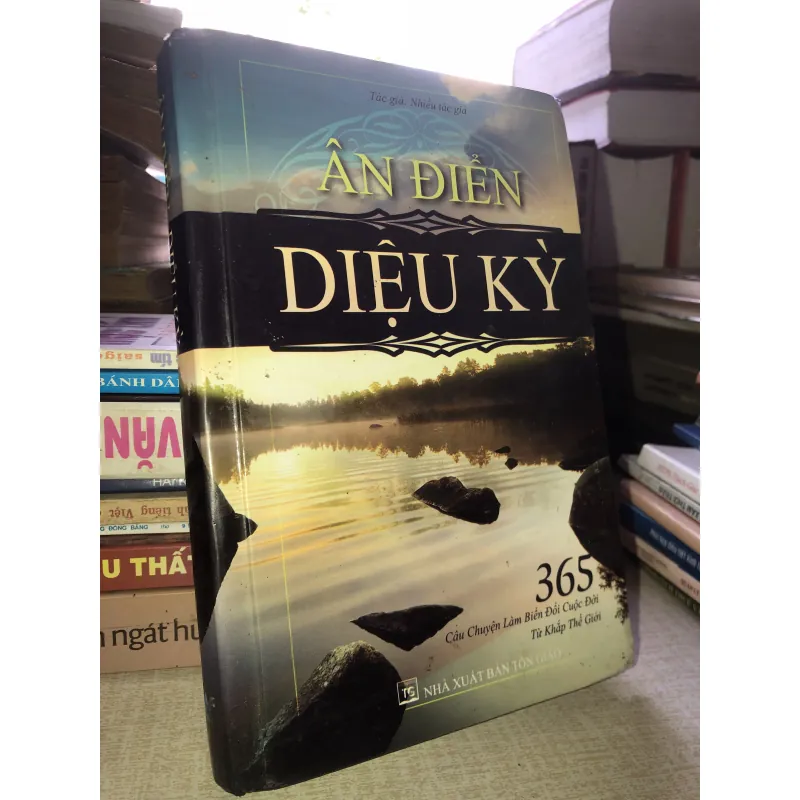 Ân Điển Diệu Kỳ-Nhiều Tác Giả 935199