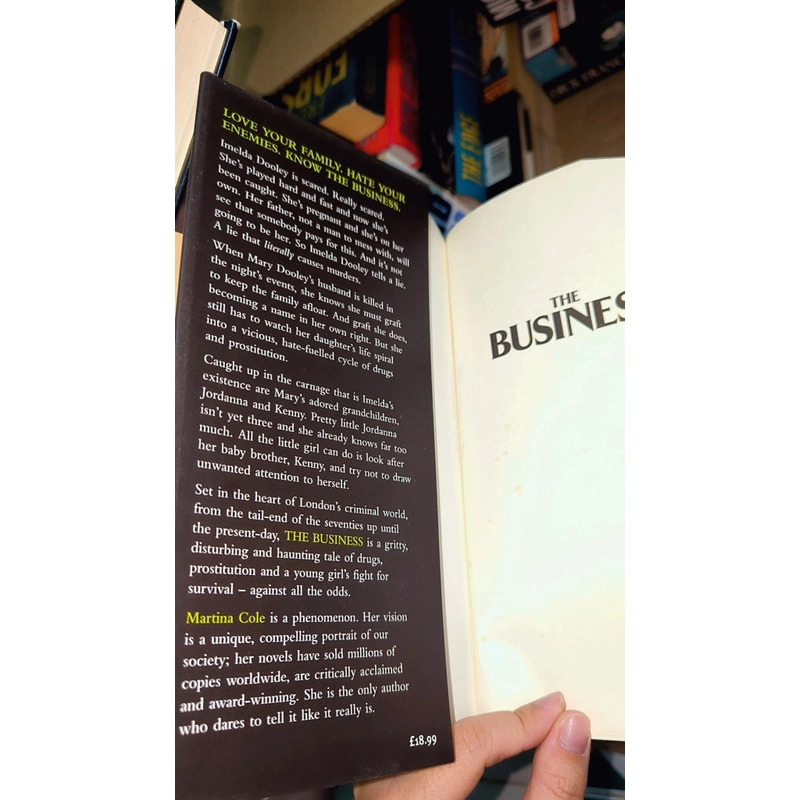 MARTINA COLE - THE BUSINESS (bìa cứng, khổ lớn) 497192