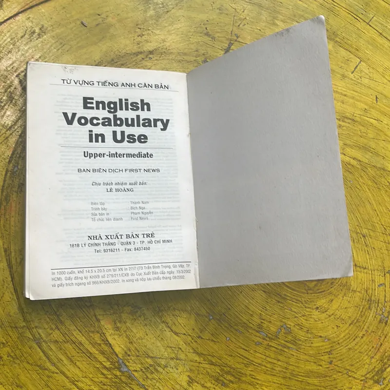 ENGLISH VOCABULARY IN USE- MICHAEL MCCARTHY & FELICITY O’DELL 697817