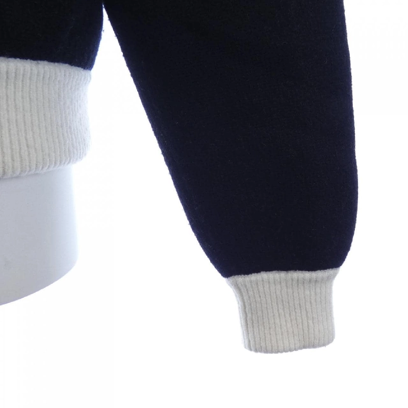 Áo khoác cardigan CHANEL 637894