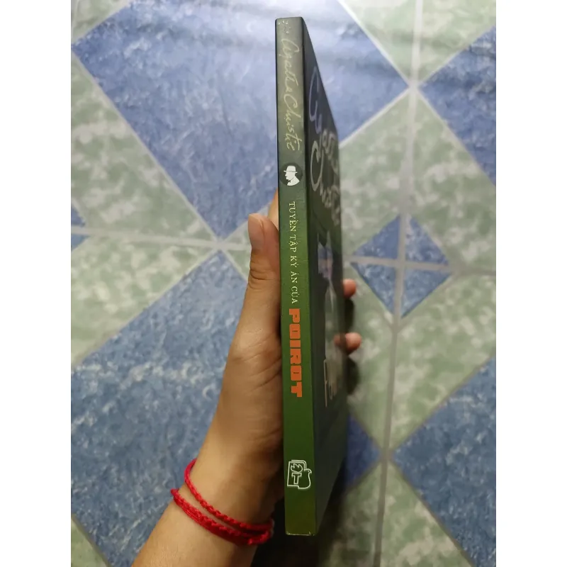Tuyển tập kỳ án của Poirot 1004849