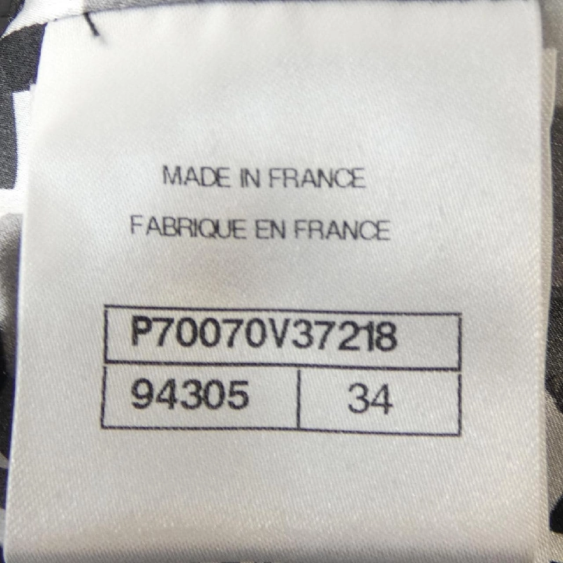 Áo khoác CHANEL P70070V37218 21P 627289