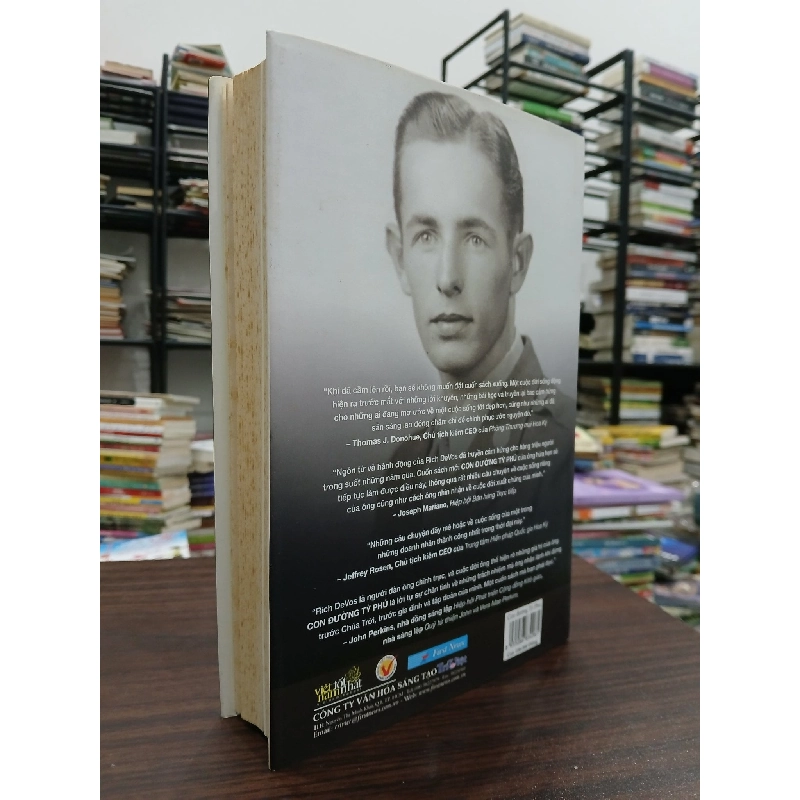 Con đường tỷ phú- Hồi ký Rich Devos 795606
