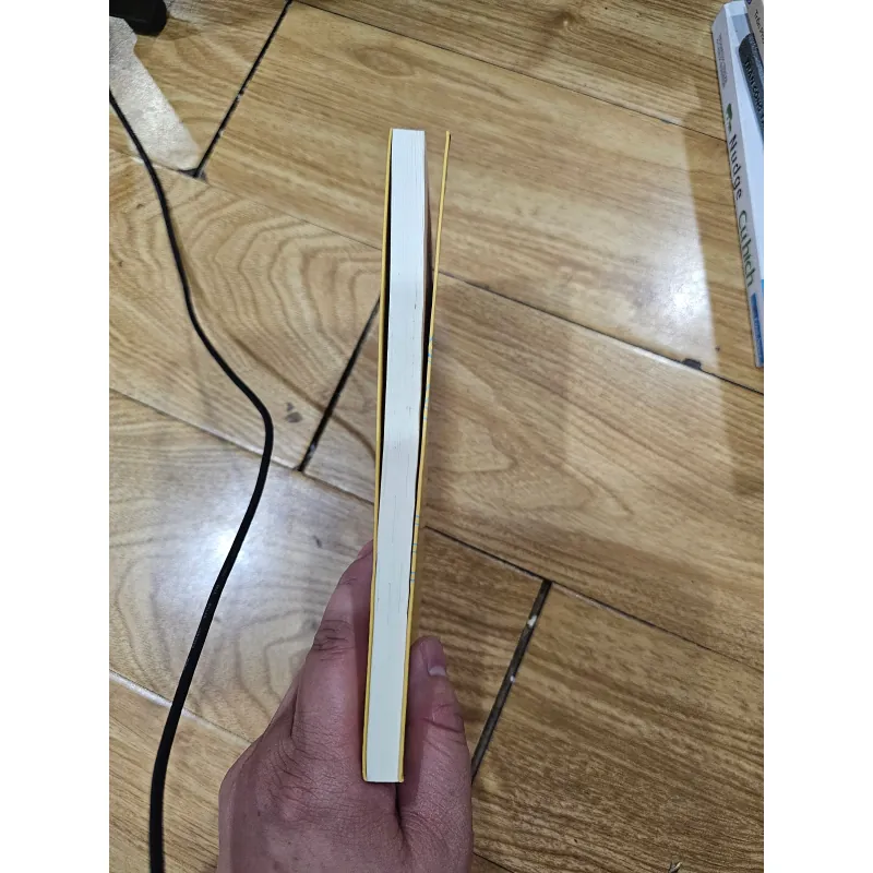 Có tôi ở đây, lắng nghe bạn
43k (bìa 86k) 1008524