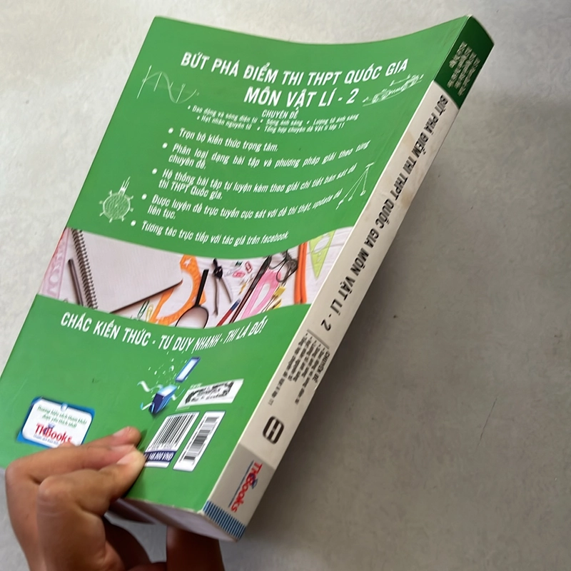 Bức phá điểm thi THPT QG môn Vật lý 530172