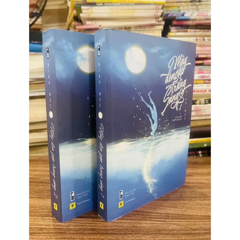 ộ tiểu thuyết "Mây đen gặp trăng sáng" (2 tập) Tác giả: Đinh Mặc.   1009957