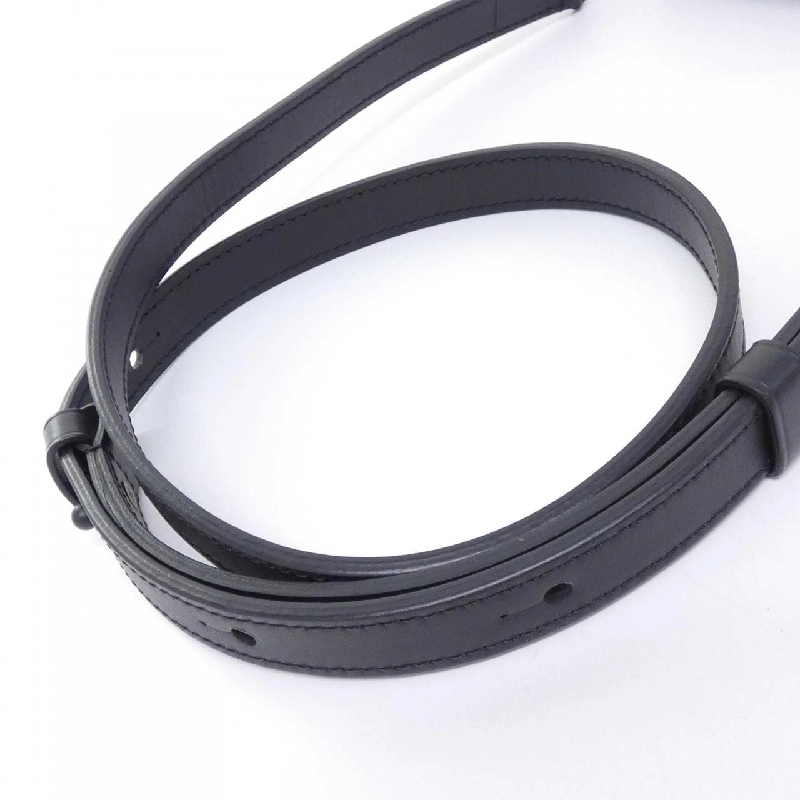 Túi đeo vai Louis Vuitton Monogram S Lock Vertikal Wearable Wallet M81524 613634