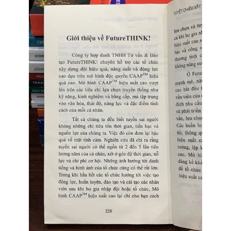 Tuyển dụng để đạt hiệu suất cao – Tuyệt chiêu xây dựng nhóm – Steven Lock 561549