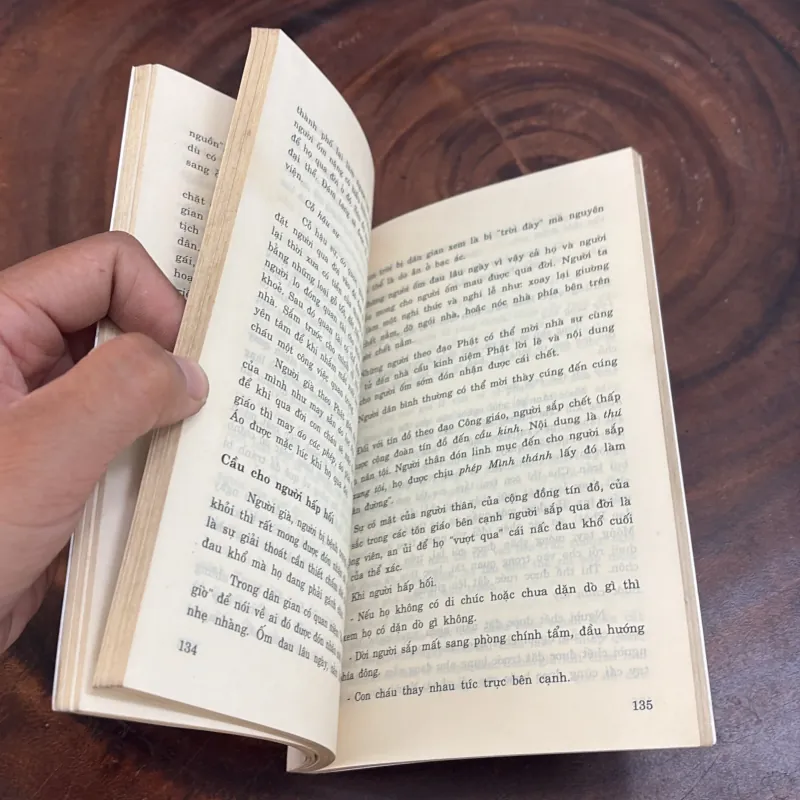 II Văn Hoá Việt: Nghi Lễ Đời Người - Nhiều Tác Giả - 1995 1020060