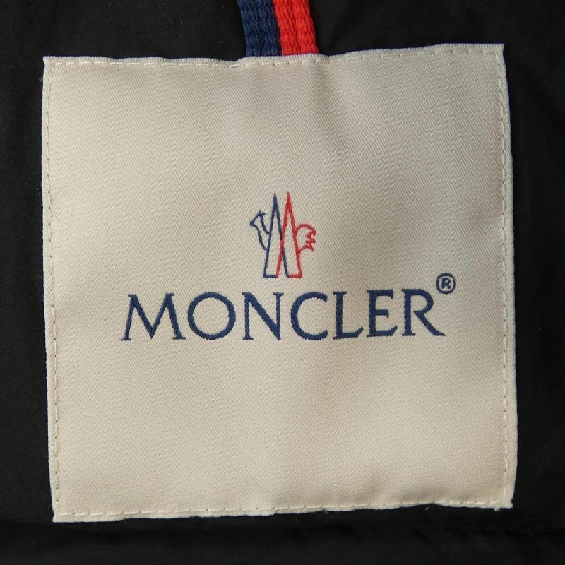Áo khoác lông vũ MONCLER 635252