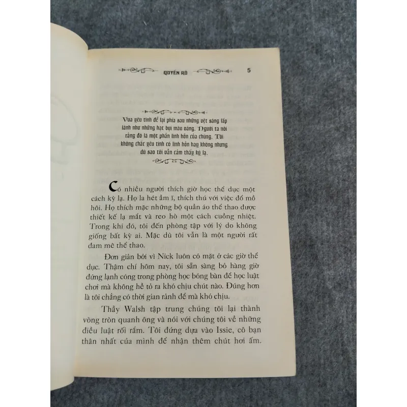 QUYẾN RŨ (CAPTIVATE) - CARRIE JONES 574643