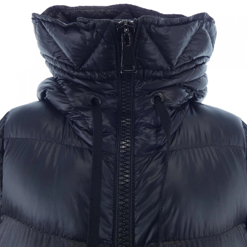 Áo khoác lông vũ MONCLER 639423