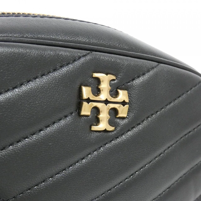 【Sản phẩm mới】Tory Burch Kira CHEVRON CAMERA BAG 152353 Túi đeo chéo 613712