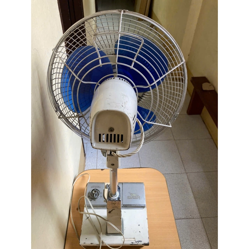 Quạt lửng gang sắt toàn thân Mitsubitshi Nhật 100v 444539