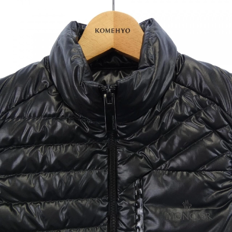 Áo gile MONCLER VALRAS 627651