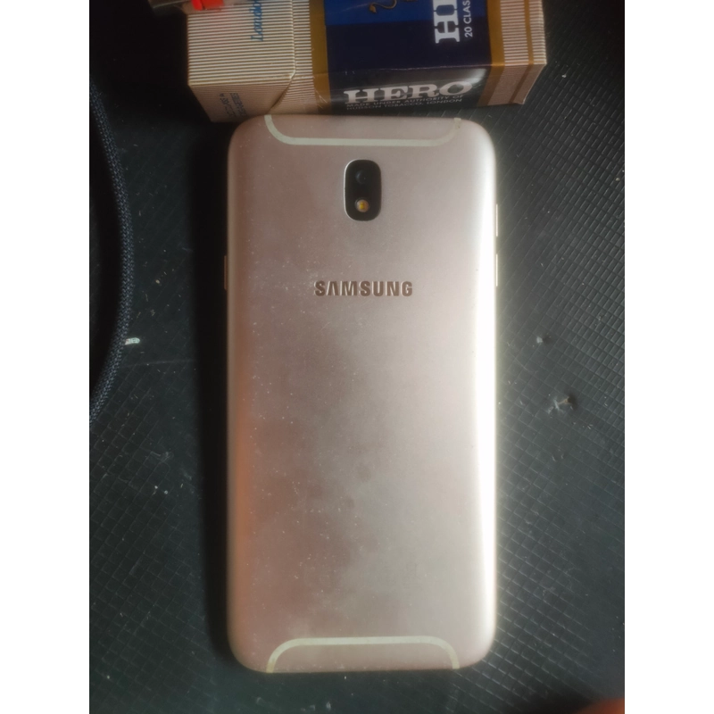 Samsung J7Pro  524540