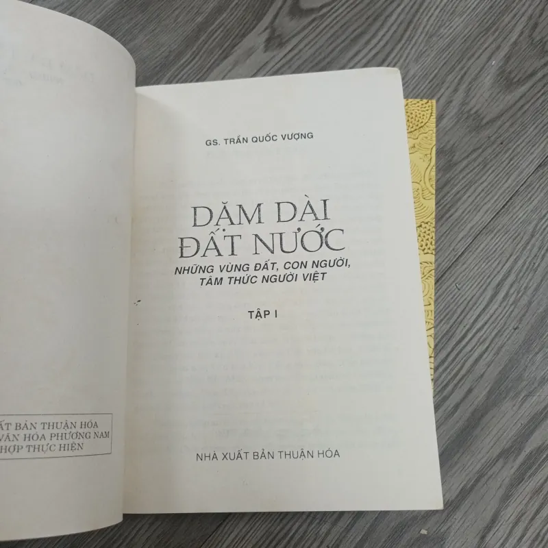 Dặm Dài Đất Nước - Trần Quốc Vượng  1020063