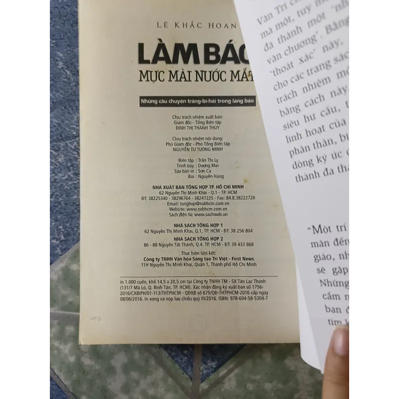 Làm Báo mực mài nước mắt - Lê Khắc Hoan 700437