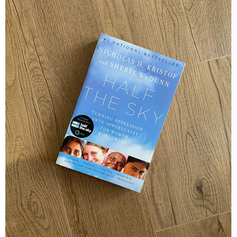 Half the Sky - Nicholas D. Kristof & Sheryl WuDunn 445266