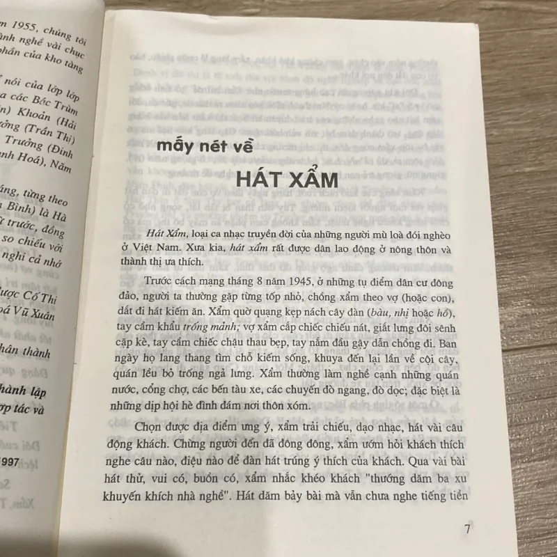 HÁT XẨM (XB 2002) 994098