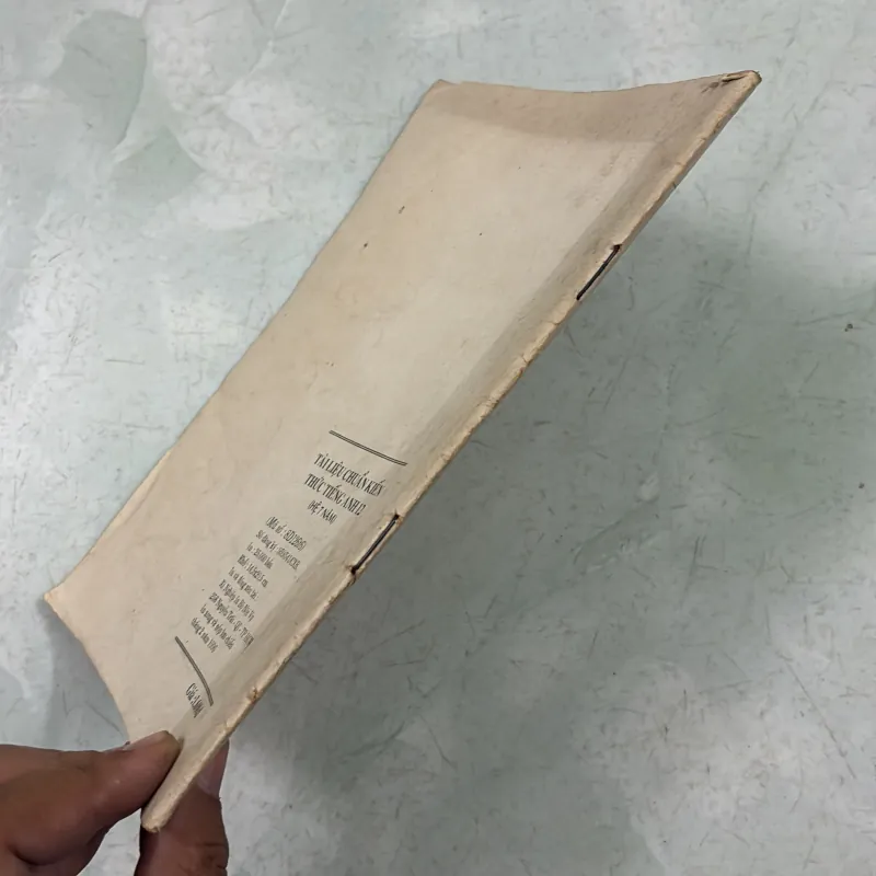 Tài liệu chuẩn kiến thức tiếng Anh 12 - 1996s 976291