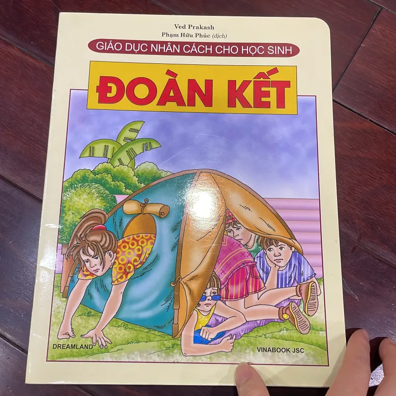 Giáo dục nhân cách cho học sinh : ĐOÀN KẾT - in cán bóng - trọn bộ có 29 quyển 1026660