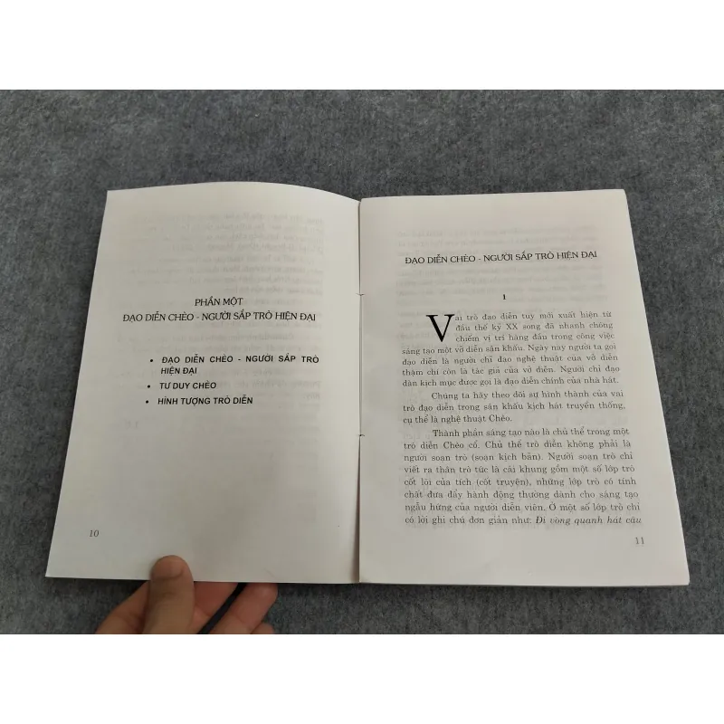 TRẦN BẢNG ĐẠO DIỄN CHÈO 588685