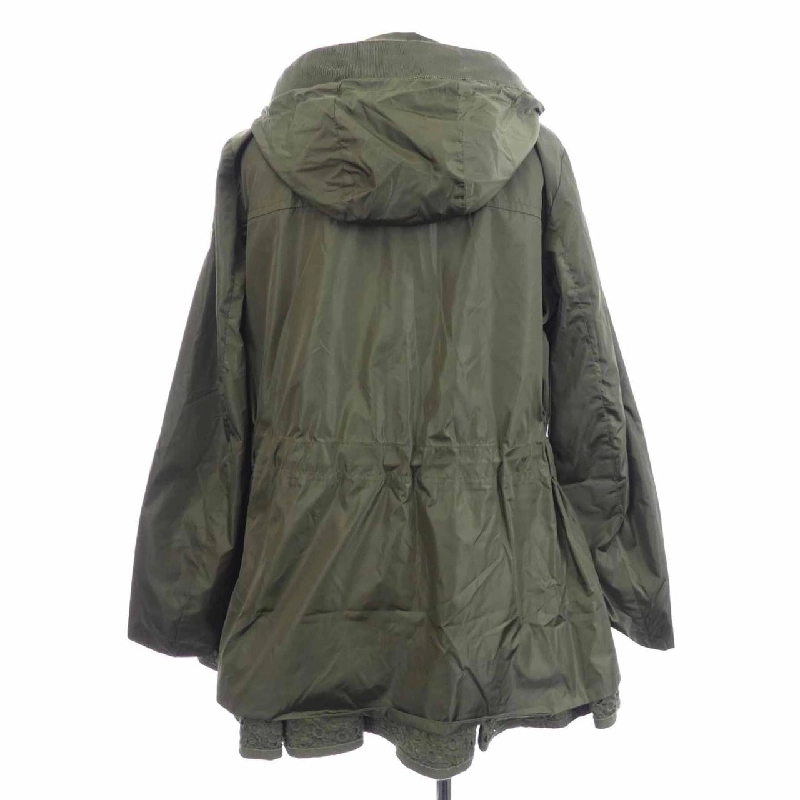 Áo khoác MONCLER LOTUS - Hàng hiệu Chính hãng 818772