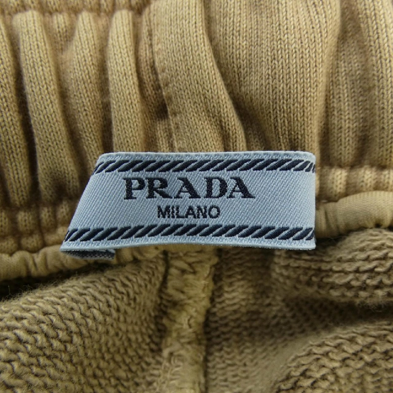 Quần short logo tam giác PRADA 132397 SWMO 14PB 648959