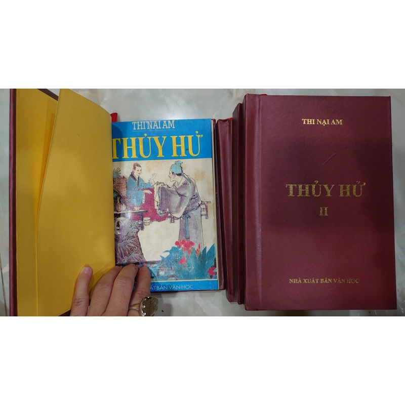 THỦY HỬ (Bộ 4 Tập).

Tác giả:	Thi Nại Am.

Dịch giả: Á Nam Trần Tuấn Khải 270810