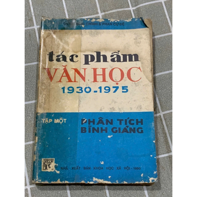 TÁC PHẨM VĂN HỌC 1930-1975 - PHAN CỰ ĐỆ 545882