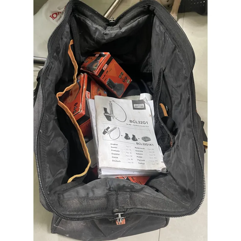 (HÀNG TRƯNG BÀY)MÁY BƠM MỠ KHÔNG DÂY BAHCO BCL32G1–14.4V VỚI DUNG TÍCH BÌNH CHỨA GR-400 760688