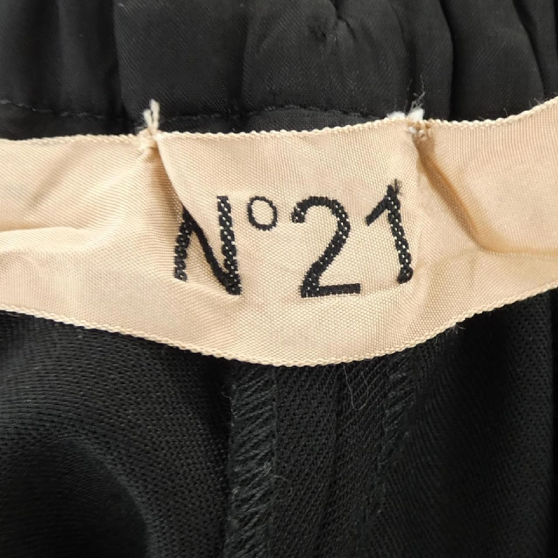 N°21 B0113047 Quần - Hàng hiệu Authentic 819078