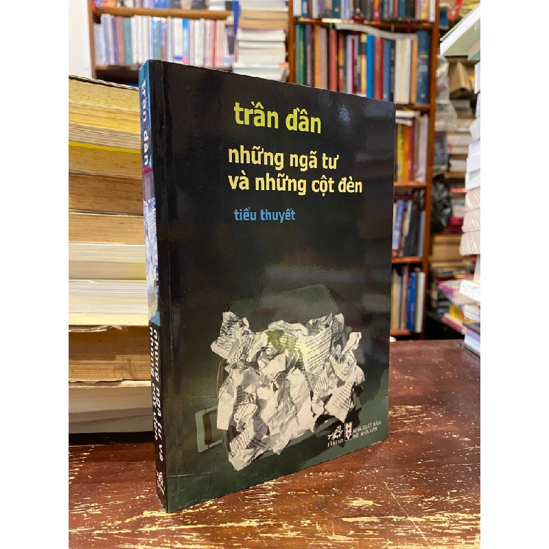 Những ngã tư và những cột đèn - Trần Dần 128791