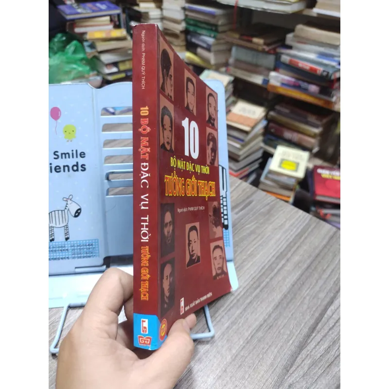 Sách: 10 bộ mặt đặc vụ thời Tưởng Giới Thạch A3 594805