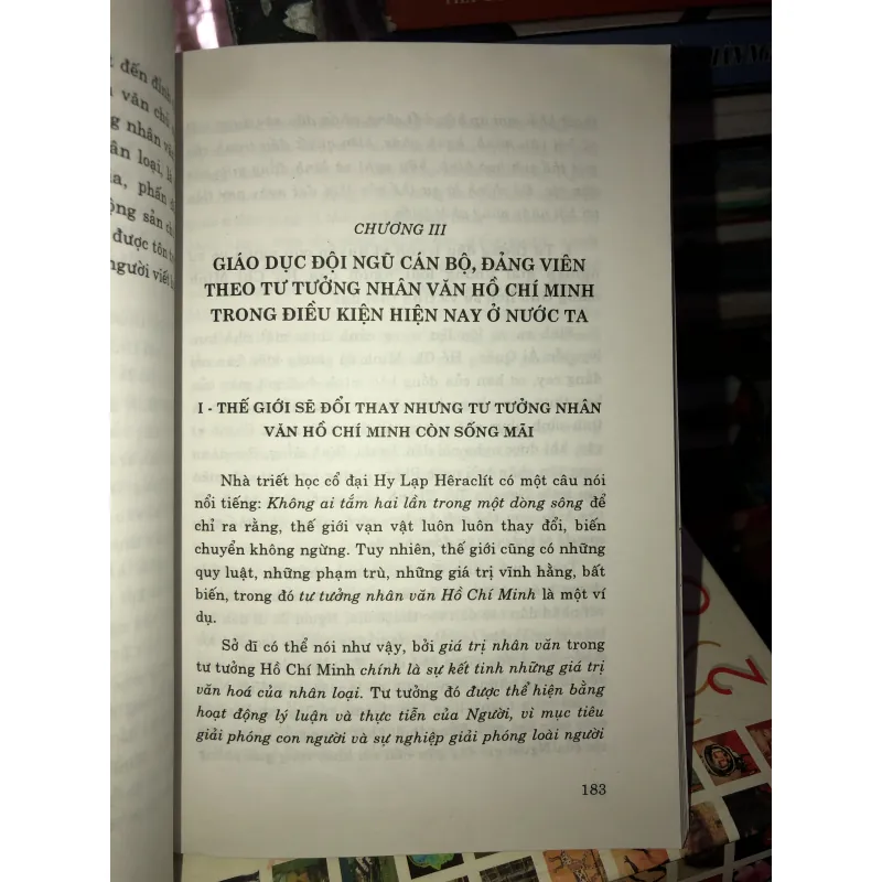 Tư tưởng nhân văn Hồ Chí Minh với việc giáo dục đội ngũ cán bộ, đảng viên hiện nay 778225
