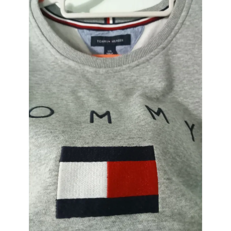 Áo sweater Tommy Hilfiger thêu chữ & logo màu xám 719765