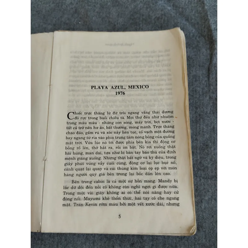 NGƯỜI LẠ TÌNH QUEN - MARY MACKEY 574658