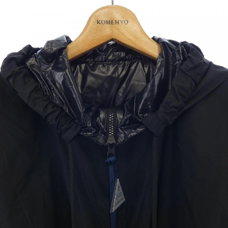 Áo khoác MONCLER 633474