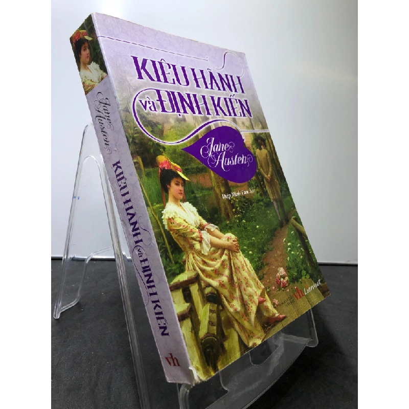 Kiêu hãnh và định kiến 2018 mới 80% ố bẩn nhẹ Janes Austen HPB0208 VĂN HỌC 194888