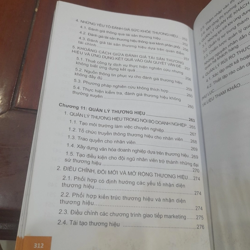Ts. Bùi Văn Quang - QUẢN TRỊ THƯƠNG HIỆU, lý thuyết và thực tiễn 407039