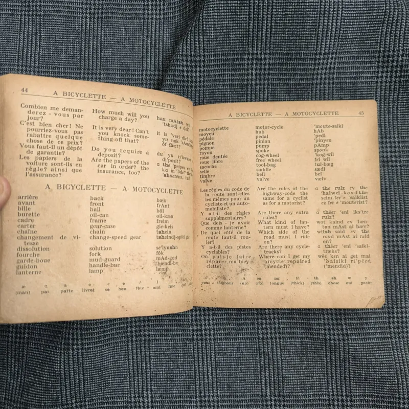 (Sách cổ 1957) Hướng dẫn đàm thoại Pháp - Anh (Guide de conversation Français - Anglais) 557687
