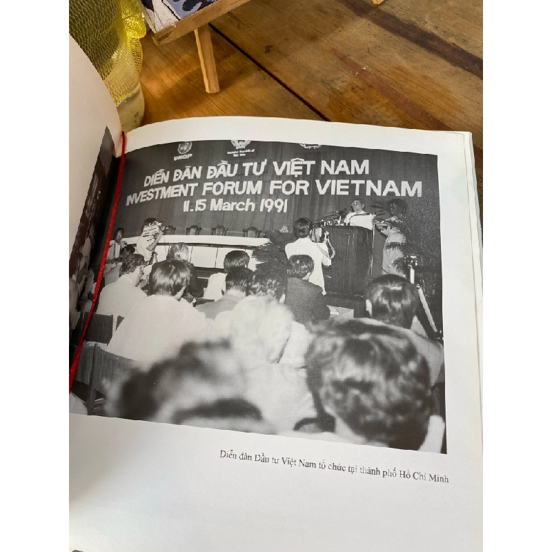 Thành phố Hồ Chí Minh 35 năm xây dựng và phát triển 199648