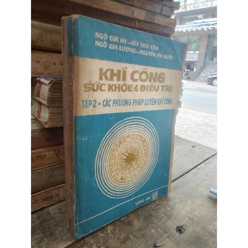 Khí công sức khỏe và điều trị - Nhiều tác giả 1026945