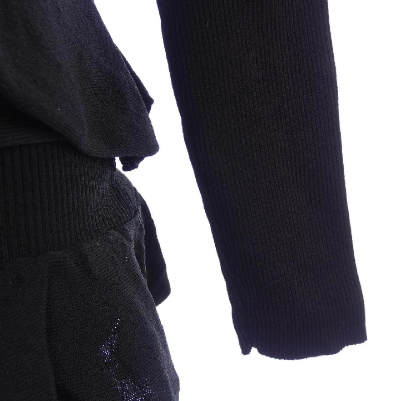 Boutique Moschino - Áo len - Hàng hiệu Authentic 822249