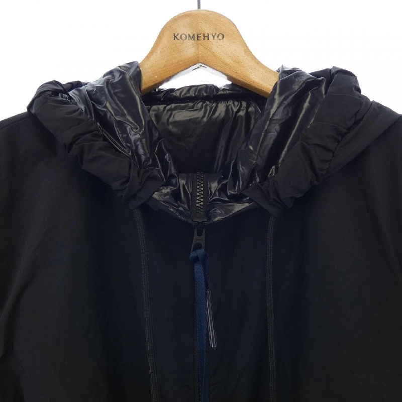 Áo khoác MONCLER - Hàng hiệu Authentic 825051