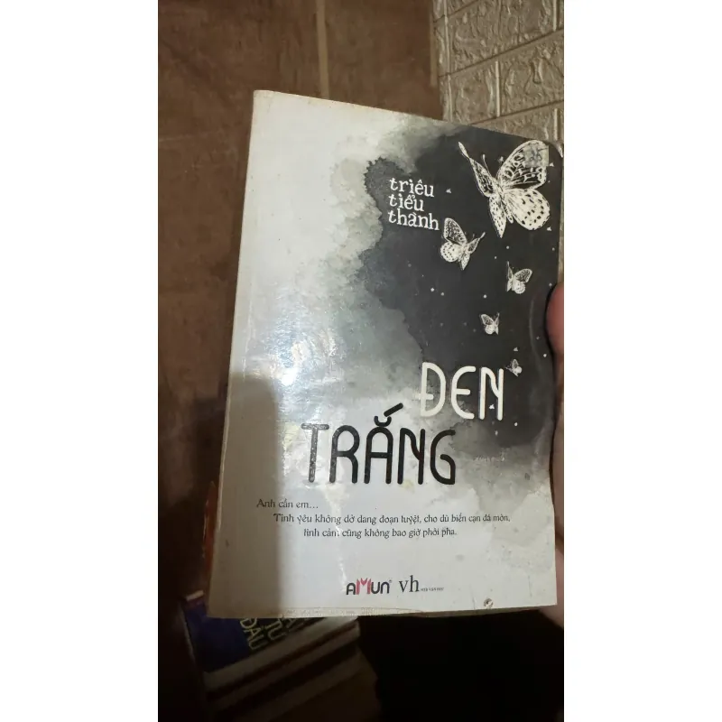 Truyện ngôn tình còn đẹp : Đen Trắng 721111