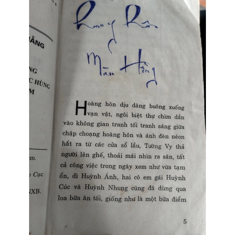  sách: Hoàng Hôn Màu Hồng.
Thể loại: Tiểu thuyết tình cảm ( trọn bộ 2 tập) 546332